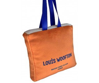 Louis Woofton shopper