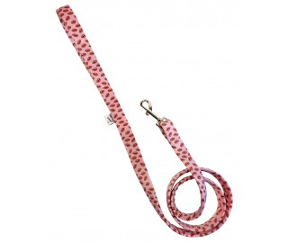 Red lips leash